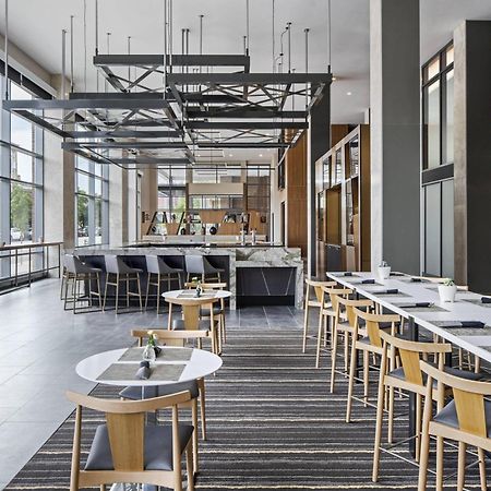 Ac Hotel By Marriott Louisville Downtown Екстериор снимка
