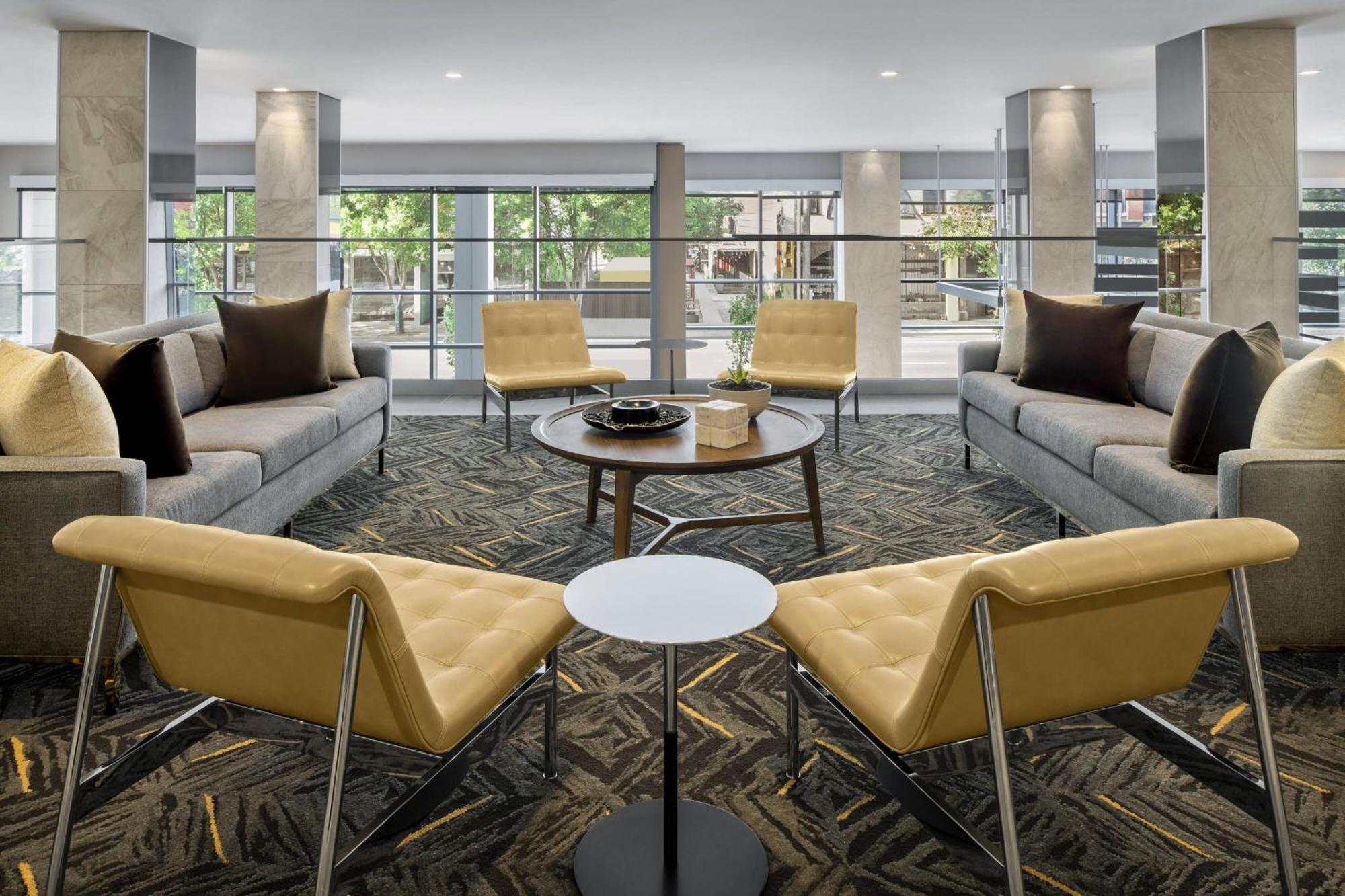 Ac Hotel By Marriott Louisville Downtown Екстериор снимка