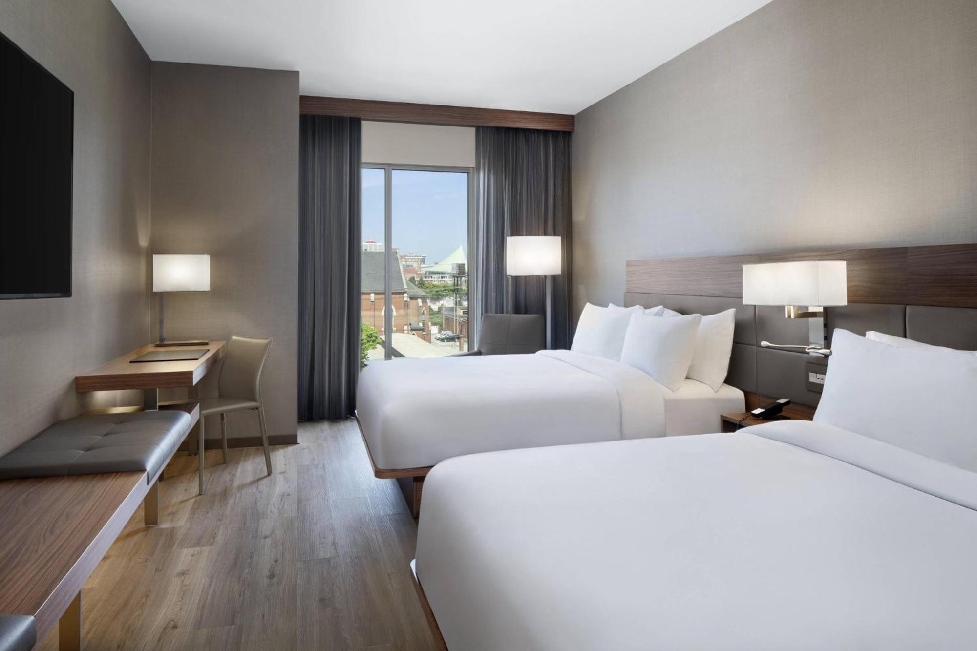 Ac Hotel By Marriott Louisville Downtown Екстериор снимка